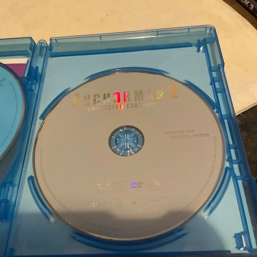 Blu Ray Disc - Anchorman 2. V55